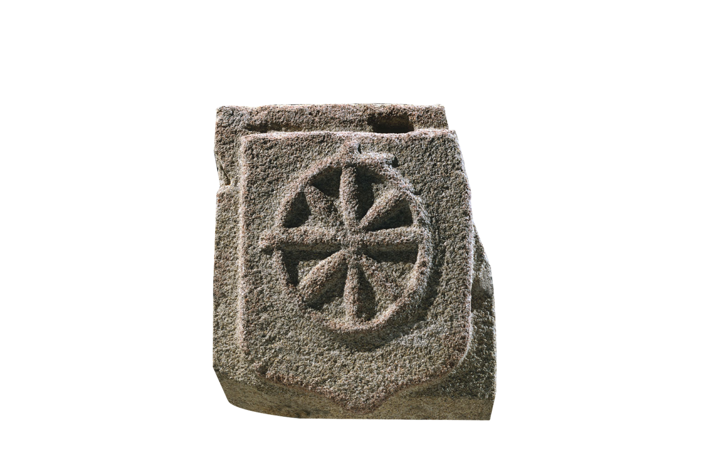 Pedra em granito com forma quadrada com uma roda de navalhas