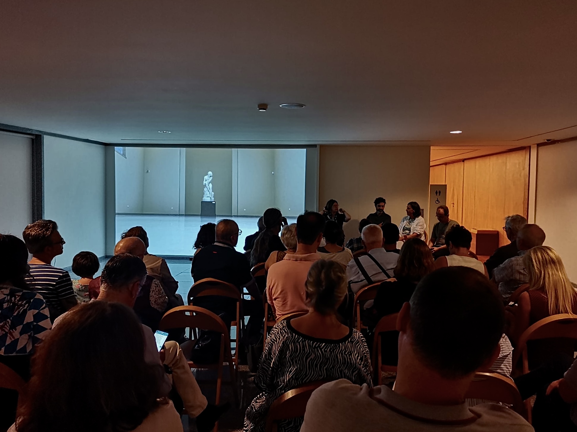 Conversa sobre Soares dos Reis e exílio